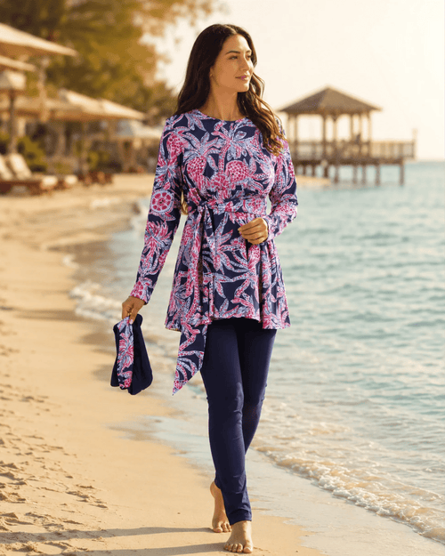BURKINI FEMME BLEU MARINE IMPRIMÉ FLORAL ROSE 3 PIÈCES AVEC BONNET - La Sprezzatura pyjamas