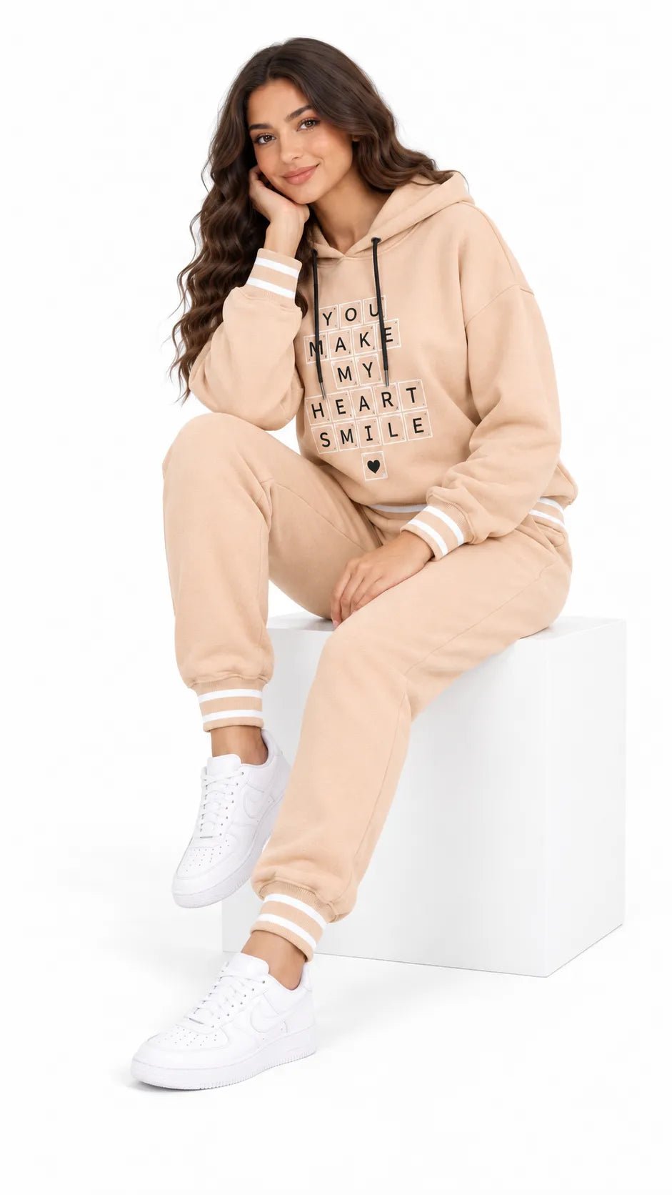 Ensemble Jogging Femme Beige Sable à Capuche Heart Smile - La Sprezzatura pyjamas
