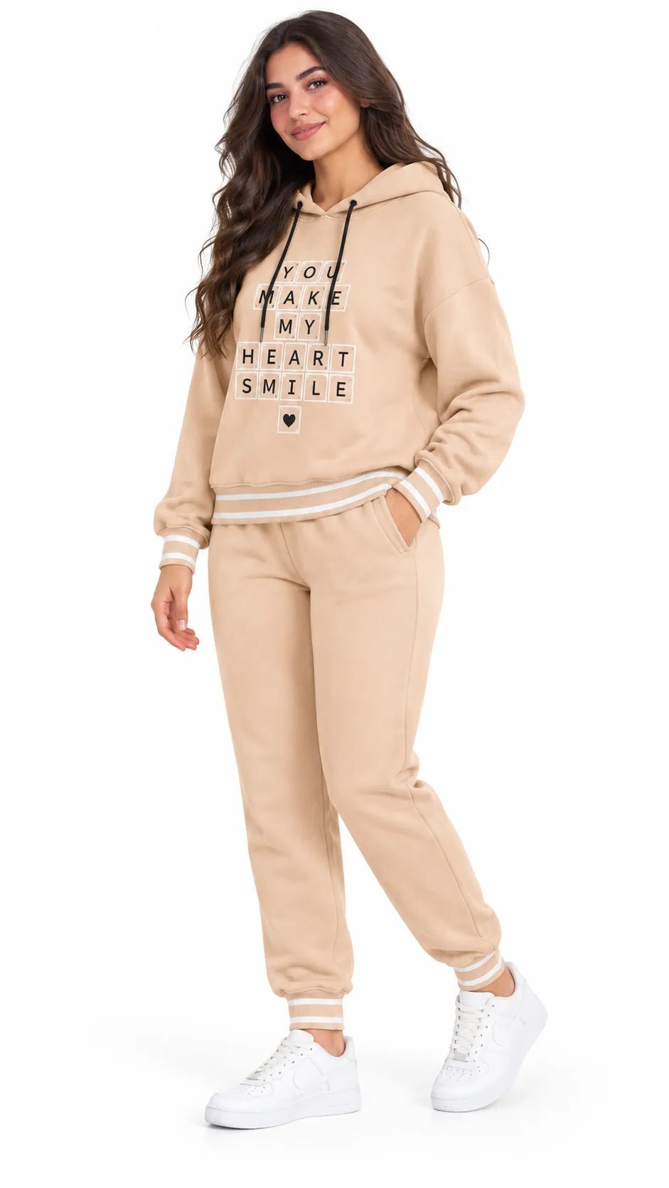Ensemble Jogging Femme Beige Sable à Capuche Heart Smile - La Sprezzatura pyjamas