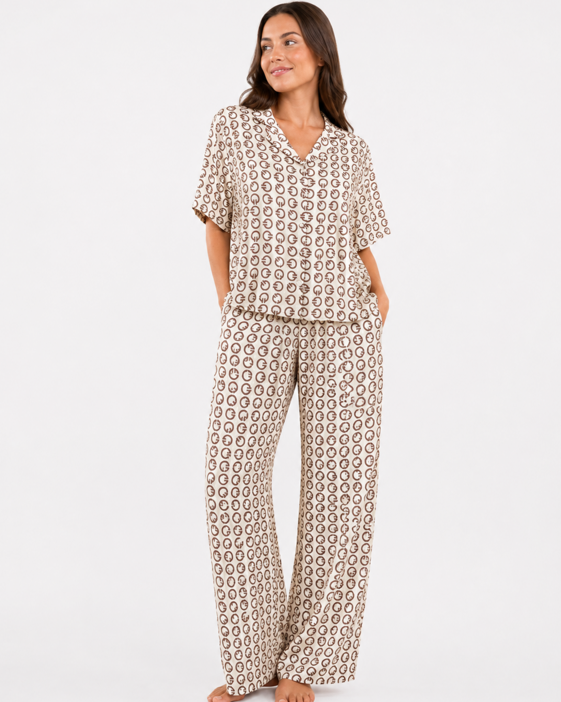Pyjama Satin Monogramme Beige – Coupe Oversize