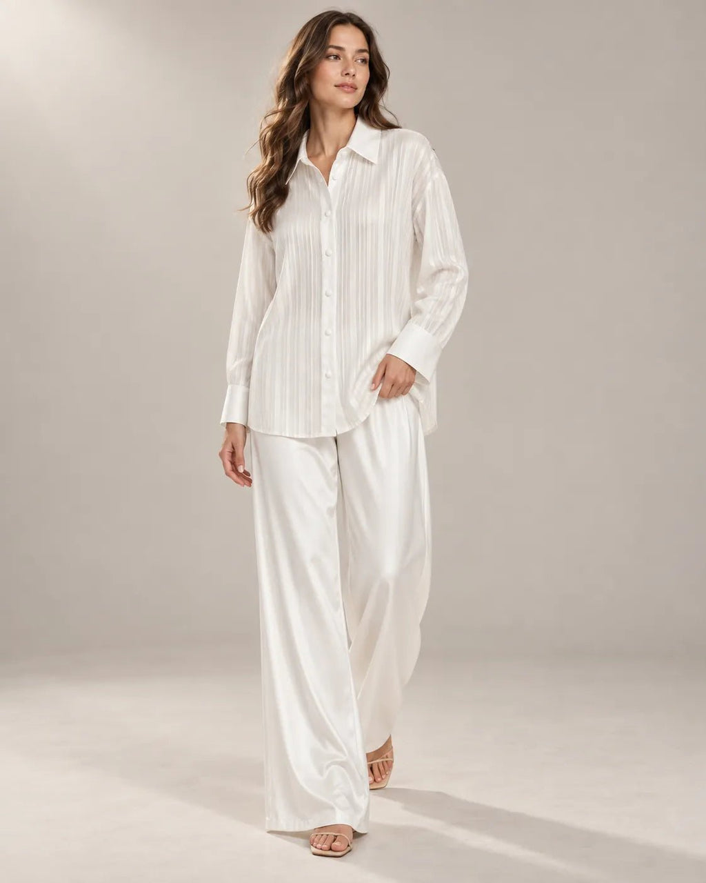 Pyjama Femme Blanc Satin – Chemise Oversize & Pantalon Large - La Sprezzatura pyjamas