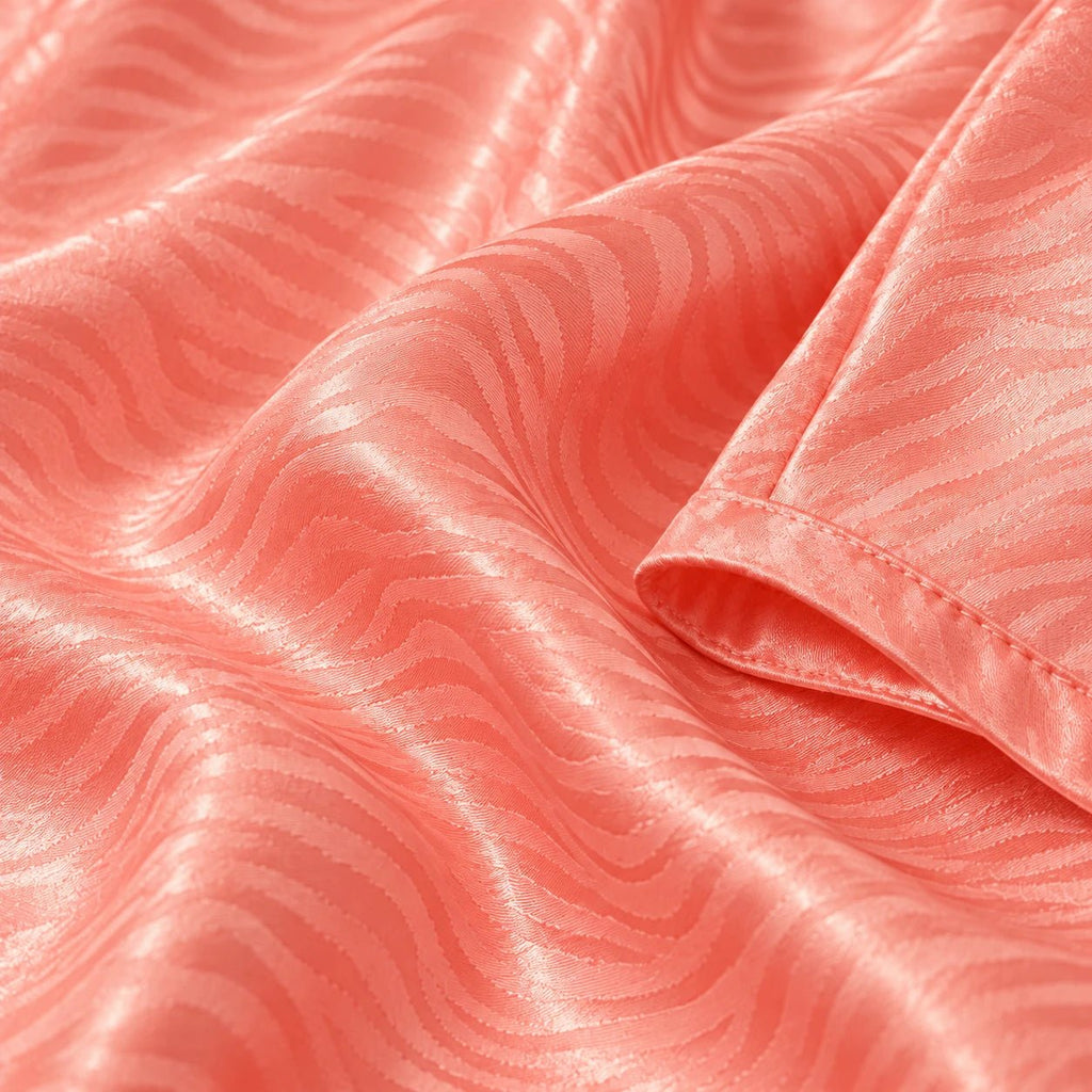 Pyjama Satin Jacquard à Volants – Corail - La Sprezzatura pyjamas