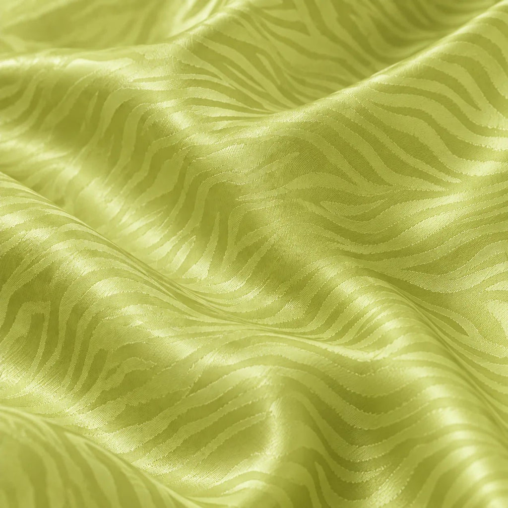 Pyjama Satin Jacquard à Volants – Vert Pistache - La Sprezzatura pyjamas