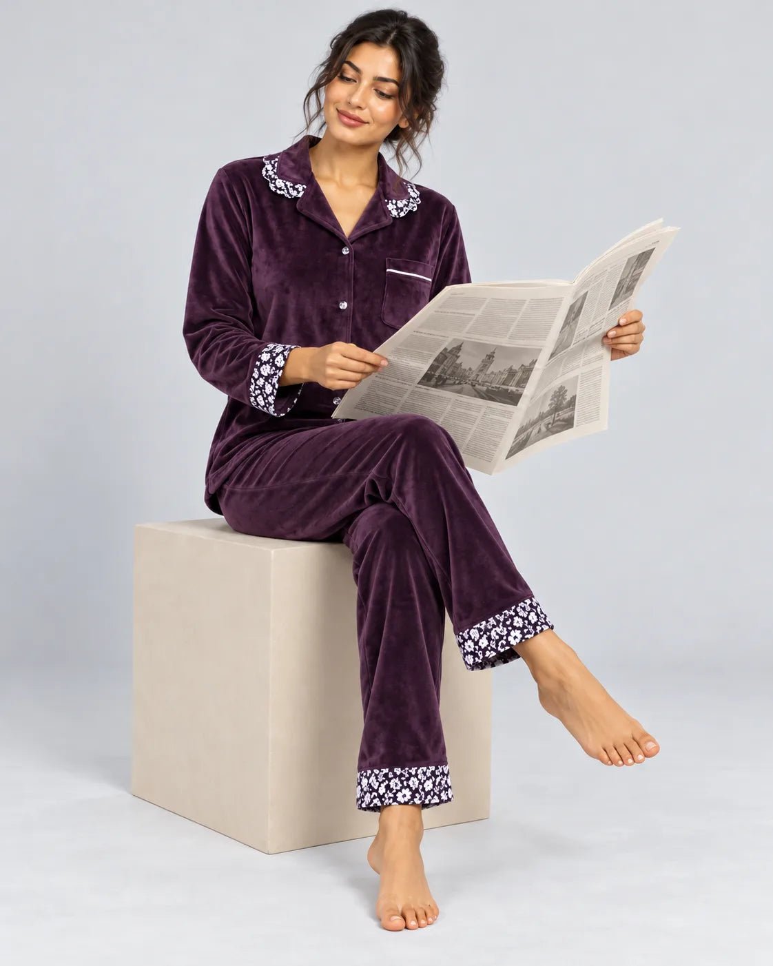 Pyjama Femme en Velours Prune – Col Fleuri & Confort Douillet - La Sprezzatura pyjamas